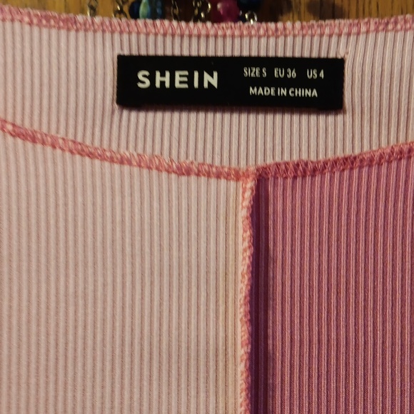 Cute pink top! - Picture 3 of 5